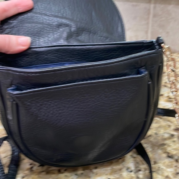 💙KIMCHI BLUE black crossbody purse.  OS - Picture 4 of 7